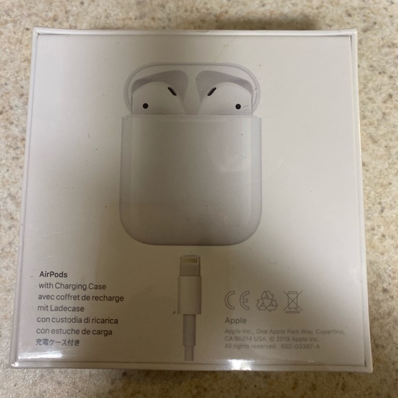 New Apple AirPods with case - Picture 2 of 2